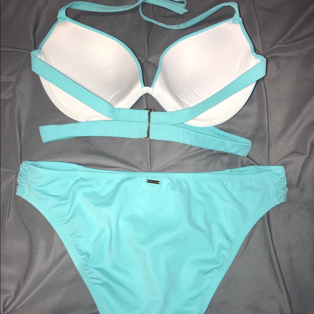 Victoria’s Secret Knockout Bikini👙 - Picture 2 of 4